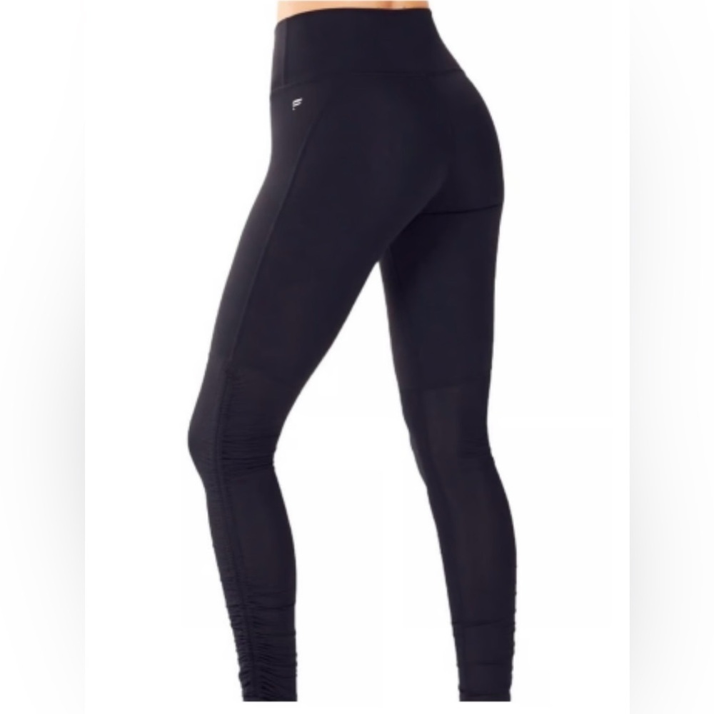Fabletics Size XS Black Ruched Leggings